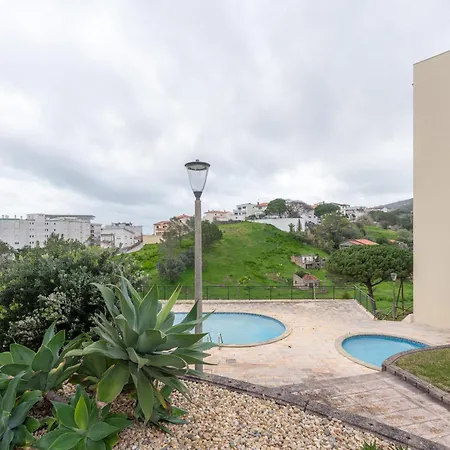 Atlantic Ocean 2bdr With Pool By Lovelystay