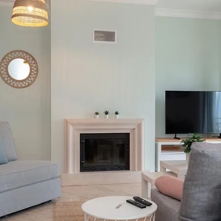 Апартаменты Atlantic Ocean 2bdr With Pool By Lovelystay Буаркуш