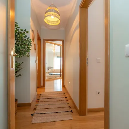 Апартаменты Atlantic Ocean 2bdr With Pool By Lovelystay *