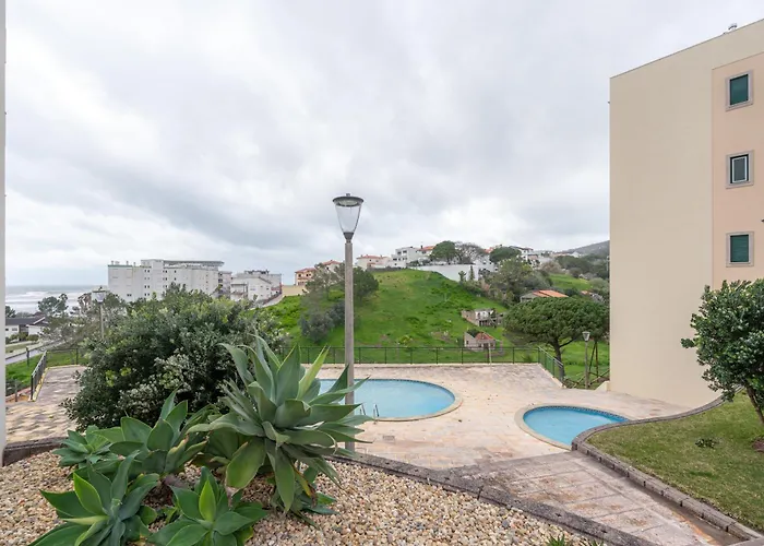 Atlantic Ocean 2bdr With Pool By Lovelystay