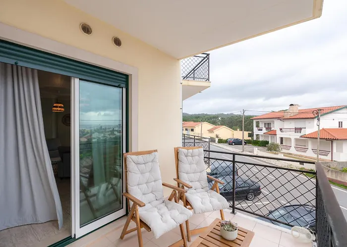 Atlantic Ocean 2bdr With Pool By Lovelystay *