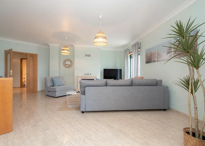 Atlantic Ocean 2bdr With Pool By Lovelystay Apartman *